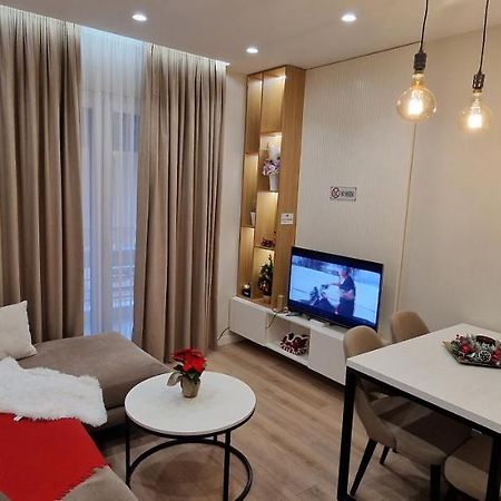 Arkle Apartment 1 Tirana Buitenkant foto