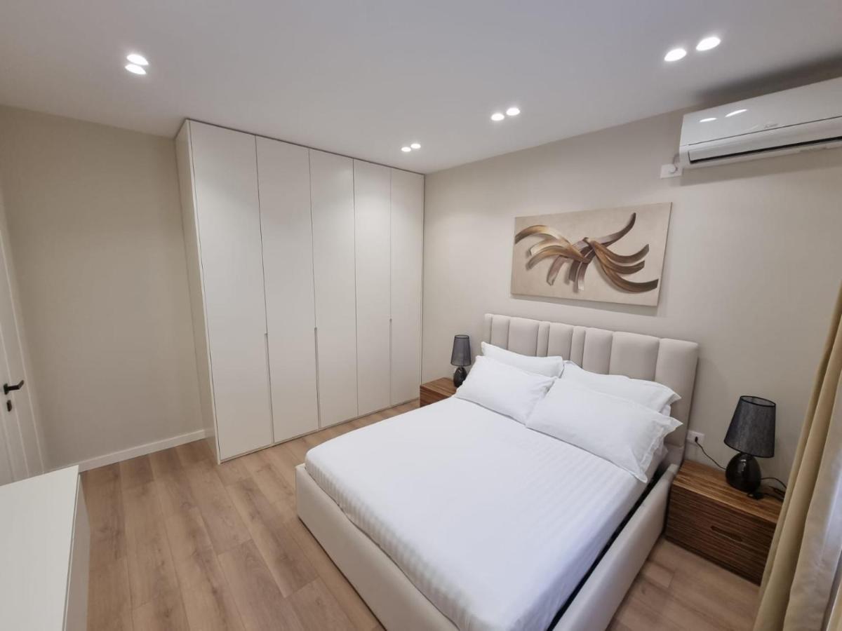 Arkle Apartment 1 Tirana Buitenkant foto