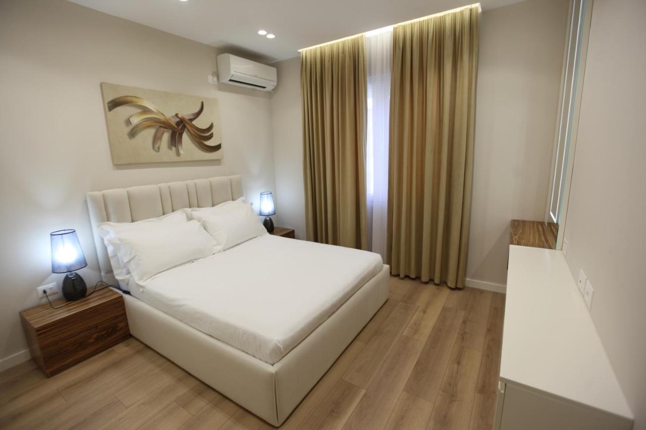 Arkle Apartment 1 Tirana Buitenkant foto