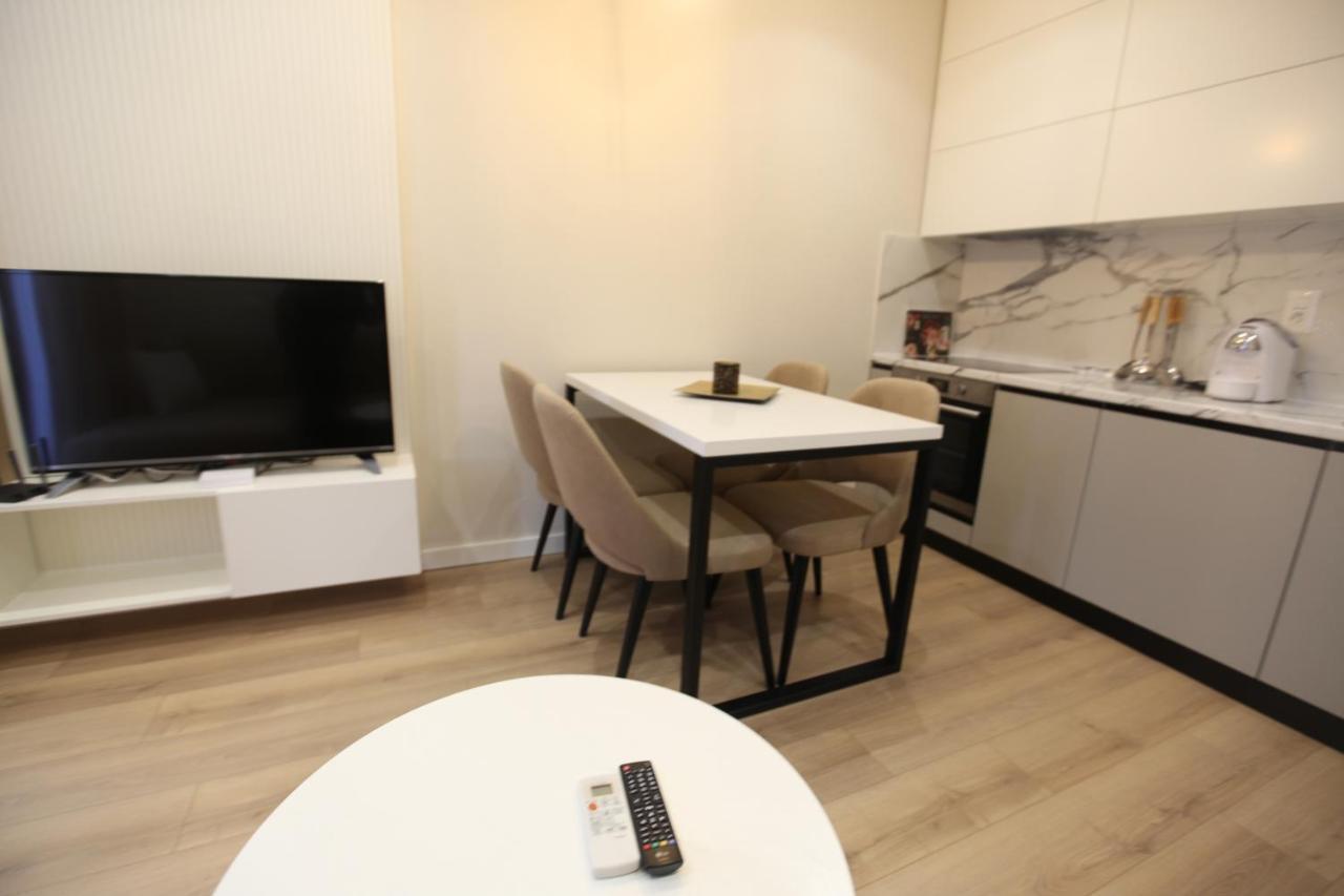 Arkle Apartment 1 Tirana Buitenkant foto