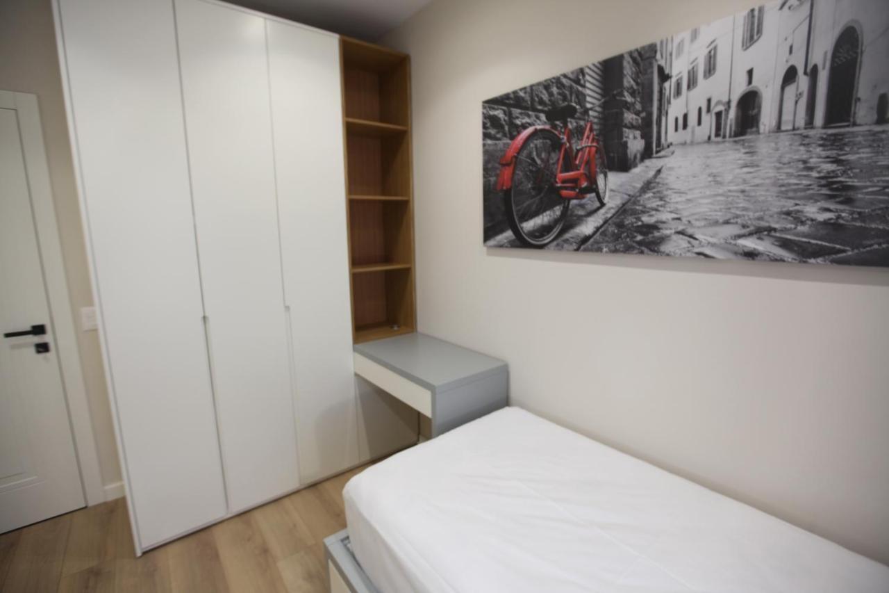 Arkle Apartment 1 Tirana Buitenkant foto