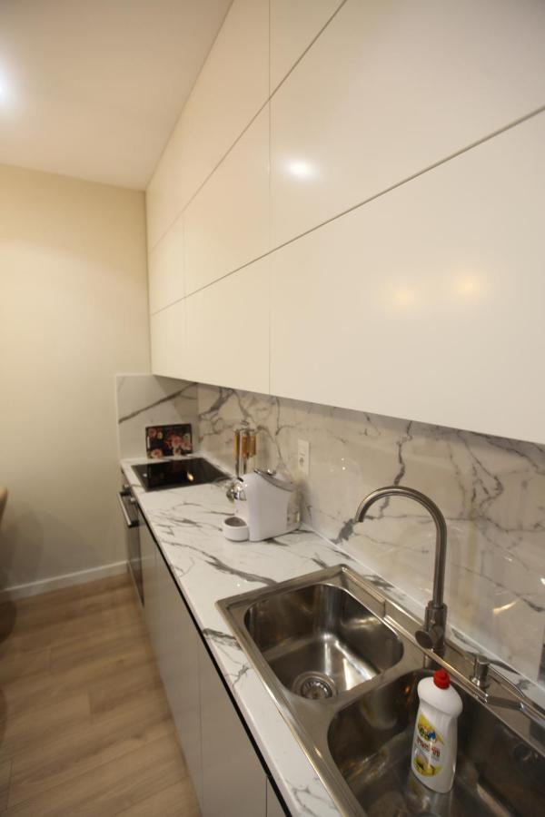 Arkle Apartment 1 Tirana Buitenkant foto