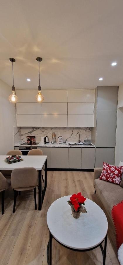 Arkle Apartment 1 Tirana Buitenkant foto